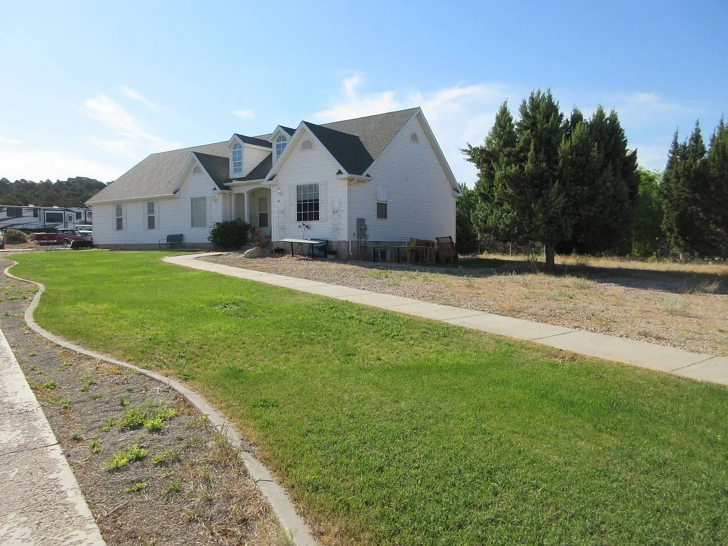 3 bedroom + Office, 2 bath - Single Family Home in Westview Estates — Photo 3