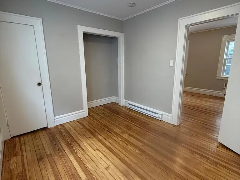 35 Mountainview St — Photo 9