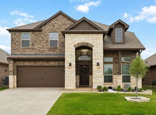 11208 Canyon Mine Dr, Aubrey, TX 76227