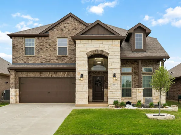 11208 Canyon Mine Dr, Aubrey, TX 76227