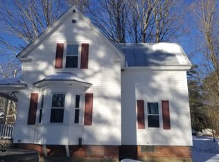 29 Summer St, Oakland, ME 04963