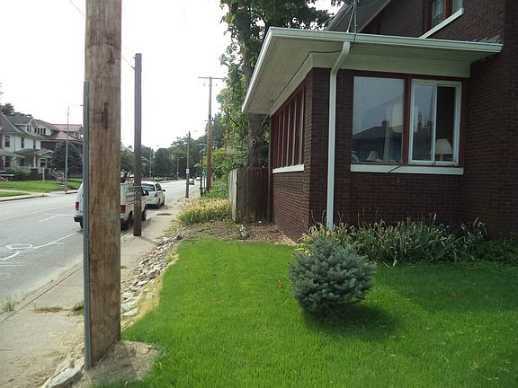 2nd image of 935 E Gum St