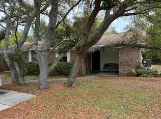 113 McClure Dr APT A, Gulf Breeze, FL 32561