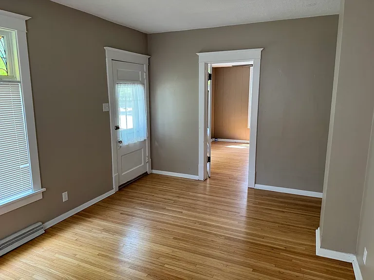 121 Terwilliger Ave — Photo 9