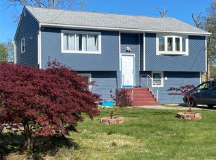 1279 Ferndale Blvd, Central Islip, NY 11722