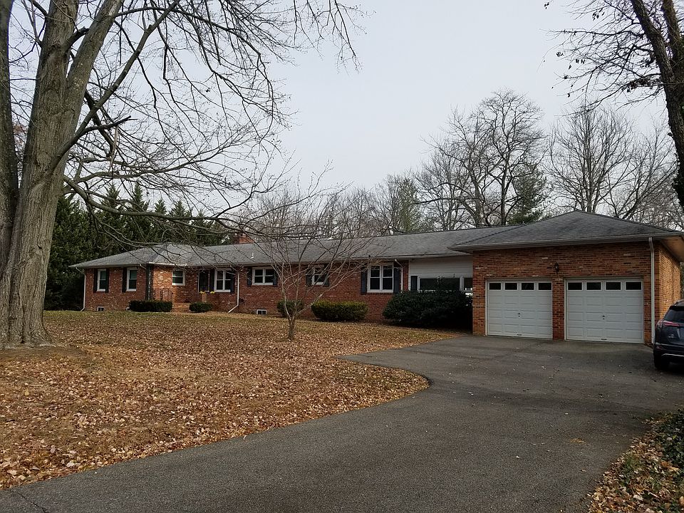 1st image of 4429 Brookside Dr