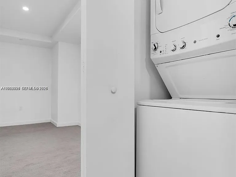 45 SW 9th St #2204 — Photo 12