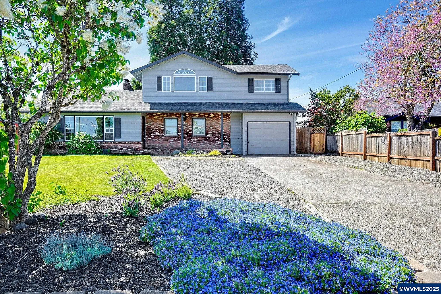 741 Engel Ave NW photo 1