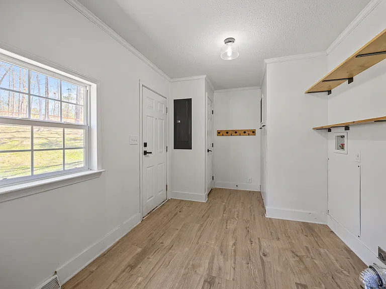 3057 Fountainview Ave — Photo 34