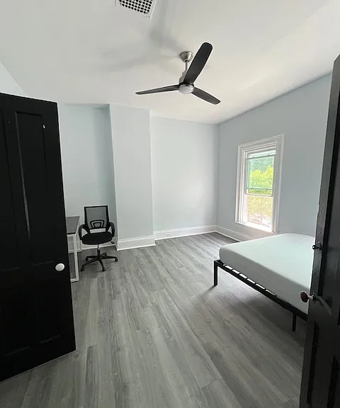 1211 Madison St #2 — Photo 19