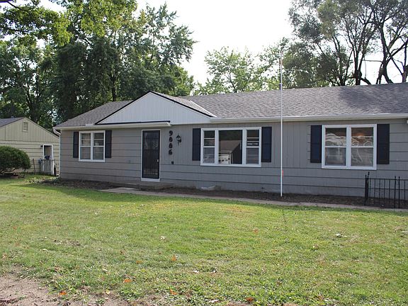 4th image of 9006 Hardy St