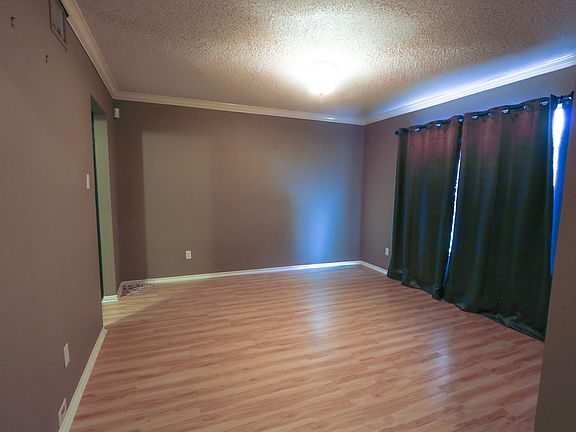 5th image of 3149 Elderberry Ln