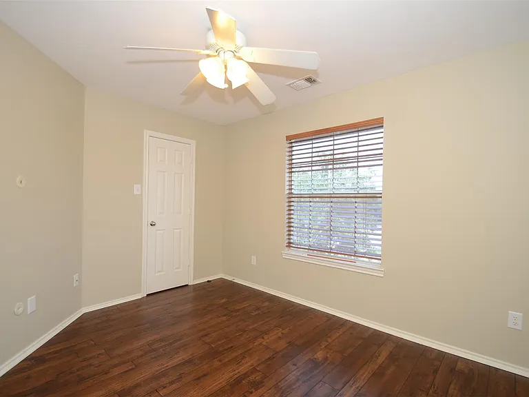 5606 Claybeck Ln — Photo 26