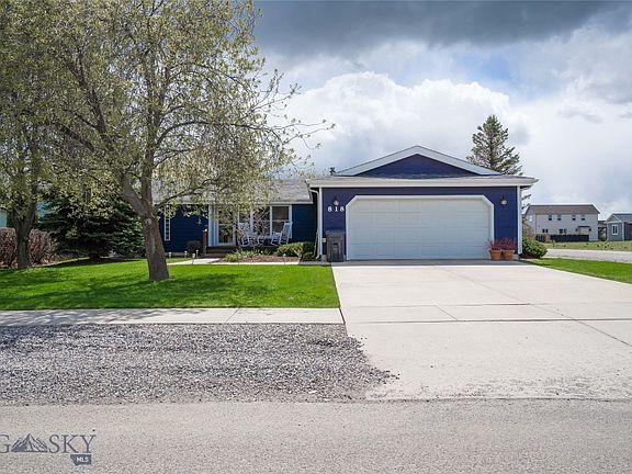 2nd image of 818 Oakwood Dr