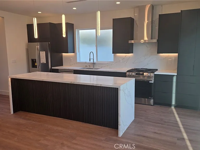 22730 Mariano St — Photo 12
