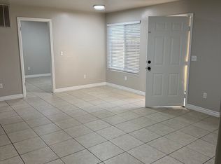 418 Fremont St #B, Delano, CA 93215