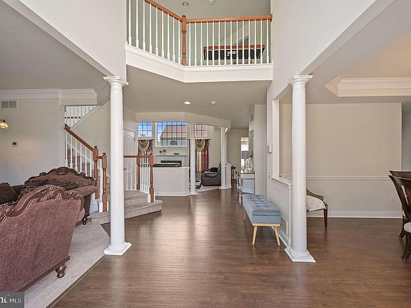 5th image of 322 Grayton Dr