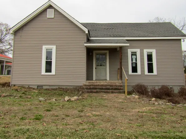 434 W College St, Columbiana, AL 35051