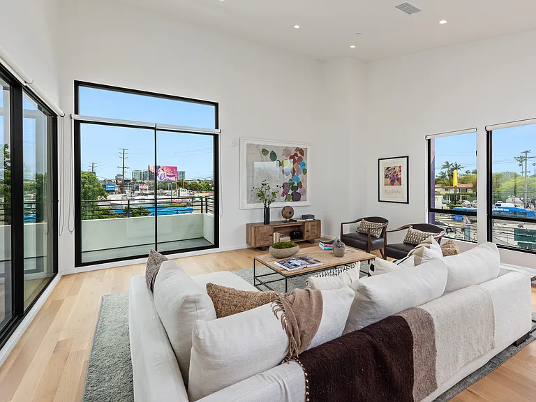 1176 Nelrose Ave #C — Photo 14