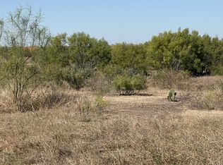 1446 County Road 332, Charlotte, TX 78011