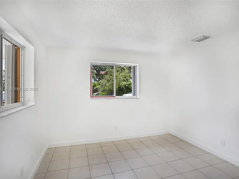 1522 SW 30th St #1 — Photo 15