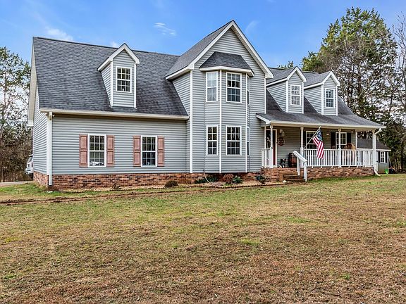 3rd image of 4897 Pyles Rd