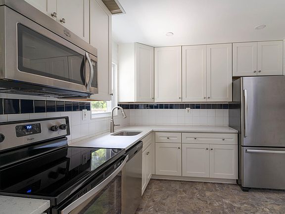 Full sized separate kitchen