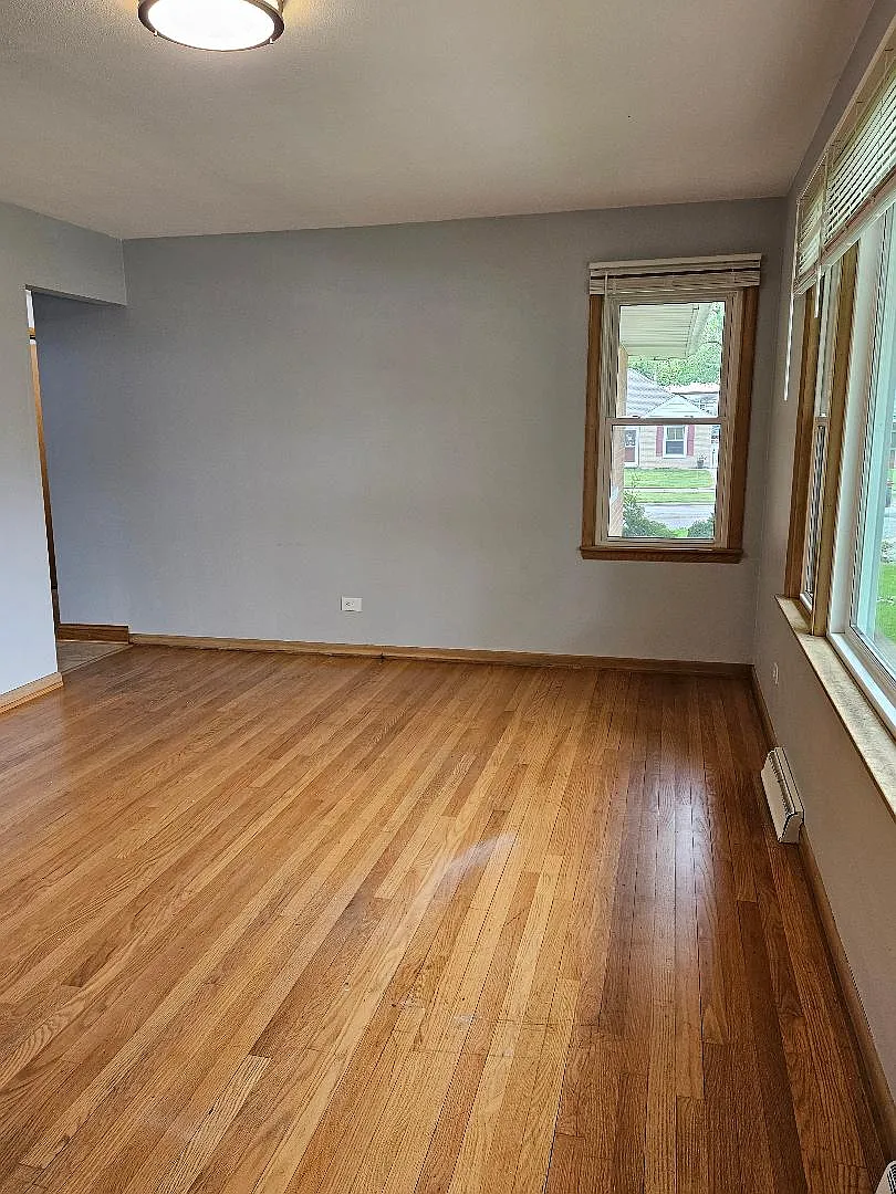2 bed, 800 sqft, $2,475 — Photo 2
