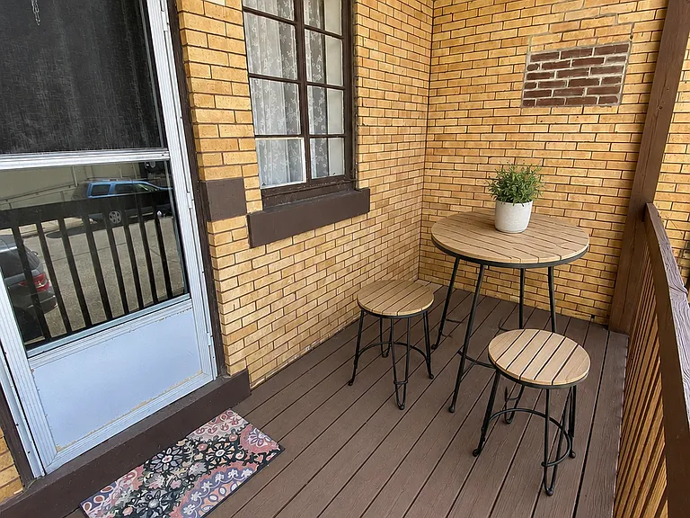 5801 Walnut St #1 — Photo 2