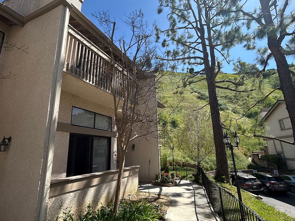 Front of townhome