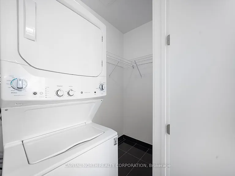 11 Yorkville Ave #5908 — Photo 24