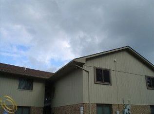 39511 Harrison Bay Ct, Harrison Township, MI 48045