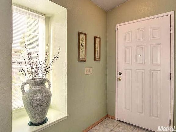 3rd image of 8081 Kingsdale Way