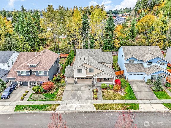 3rd image of 19213 134th Street E
