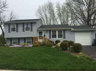 210 Brookwood Dr, Englewood, OH