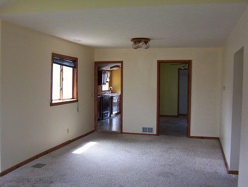 3rd image of 315 N 4th St