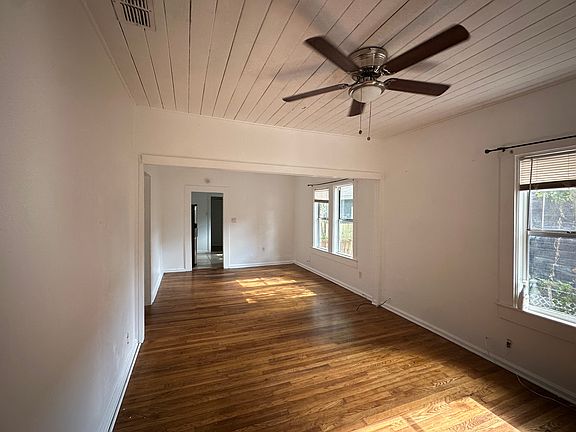 3rd image of 3107 E 29th Ave #A