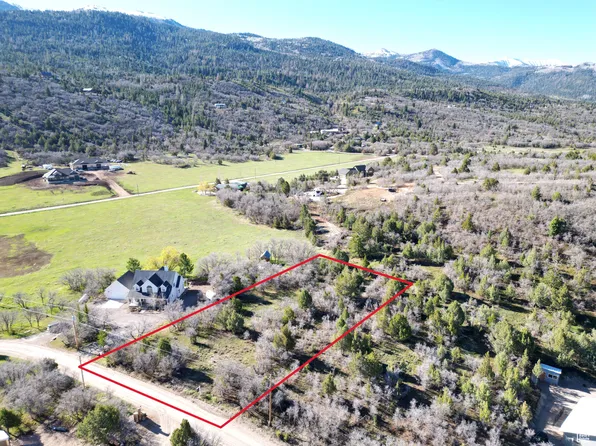 216 Whispering Pines Rd, Mount Pleasant, UT 84647