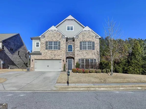 490 La Perla Dr, Buford, GA 30518