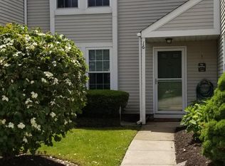 16 Maple Dr, Conshohocken, PA 19428