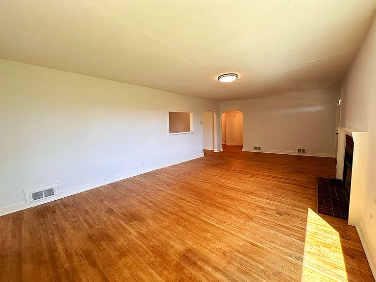 2057 Lee Jackson Hwy — Photo 14