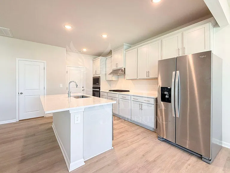 645 Red River Dr — Photo 18