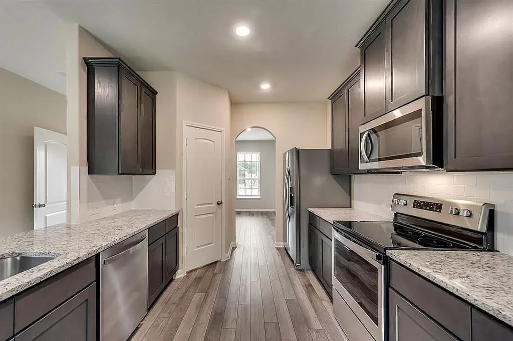 279 Moonstone Way — Photo 4