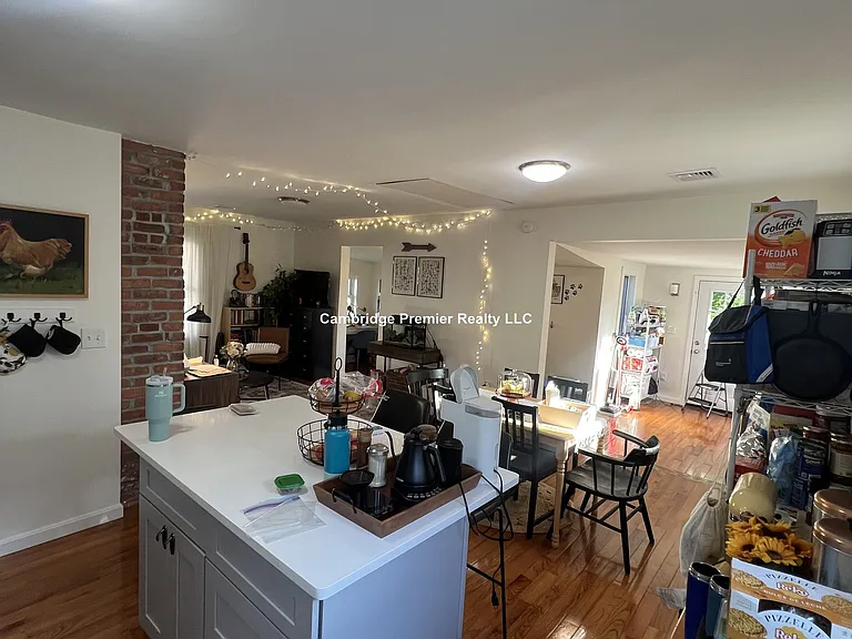 45 Raymond Ave #1 — Photo 3