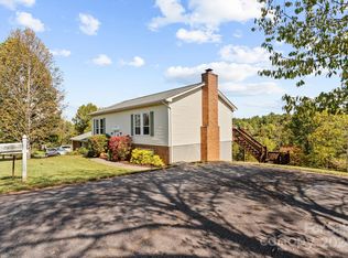 157 Kennedy Rd, Weaverville, NC 28787