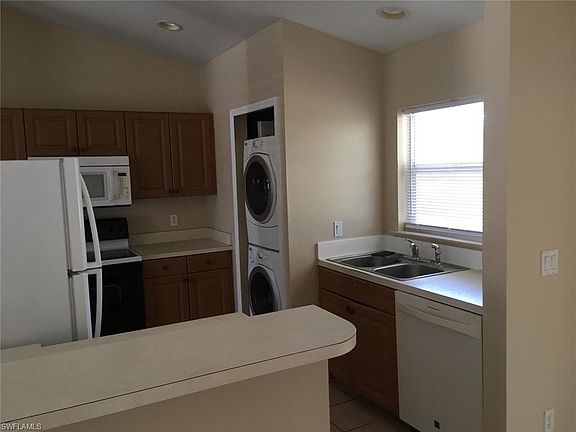 4th image of 724/726 Hightower Ave S