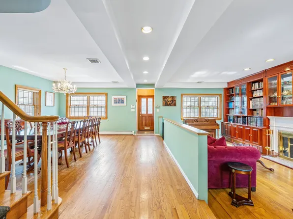 86-49 Dunton Street image 15 of 29