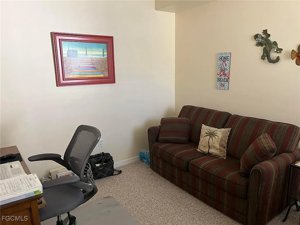 2 bed, 2.0 bath, 1379 sqft, $5,000 — Photo 4