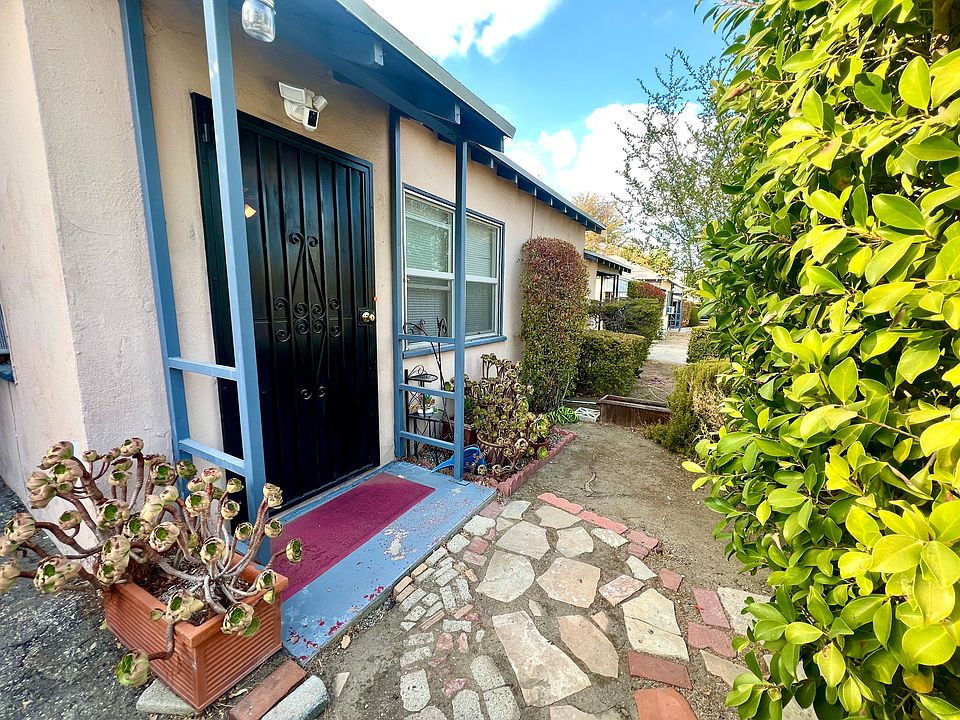 1st image of 17542 Ventura Blvd #15