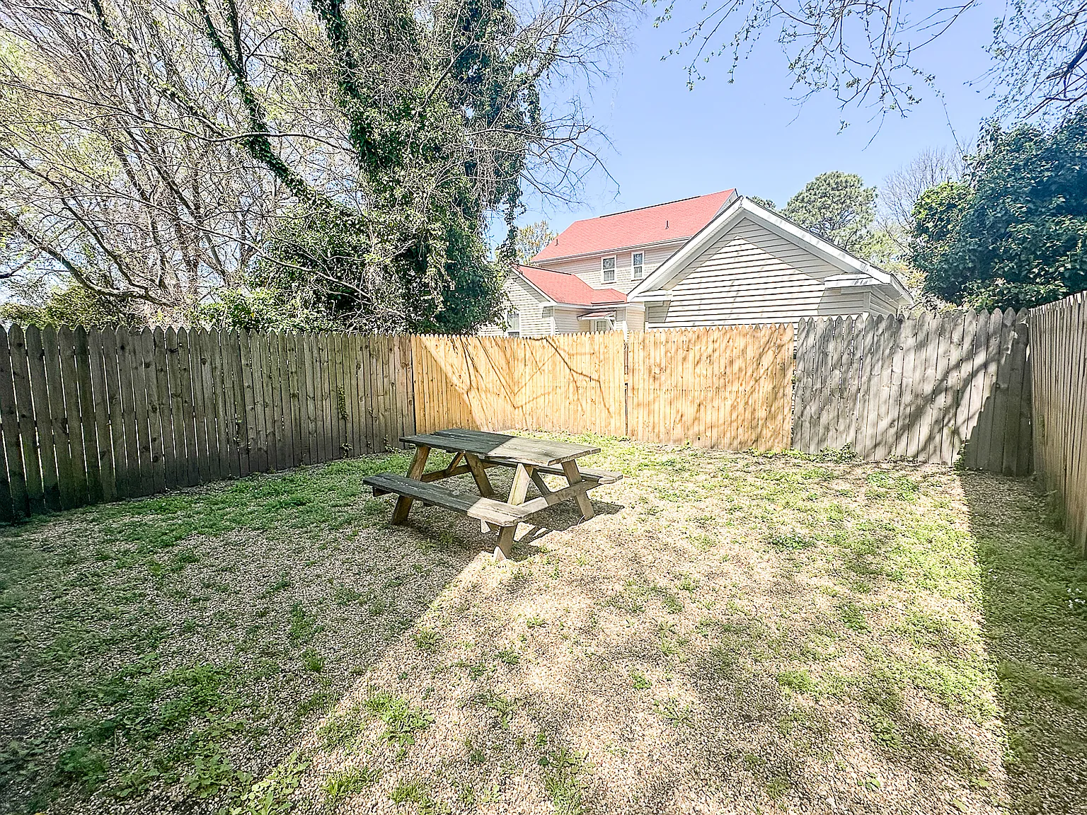 1530 West 40th Street - 1 — Photo 3